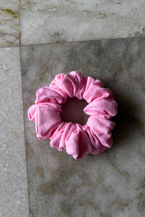 Gilly Pink Hemp Scrunchie - Image 2